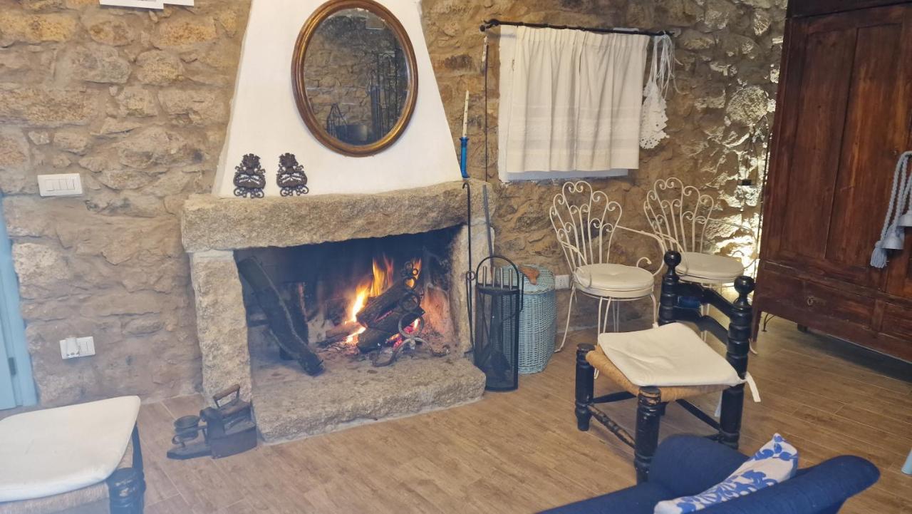 Вілла Rifugio Monte Pino Telti Екстер'єр фото